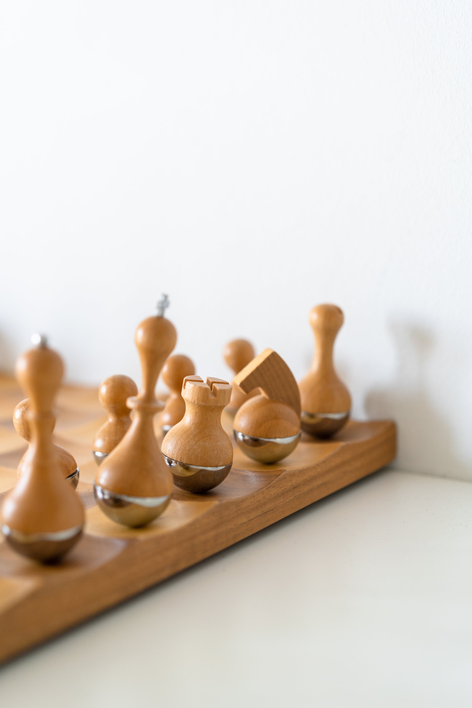 Wobble Chess Set