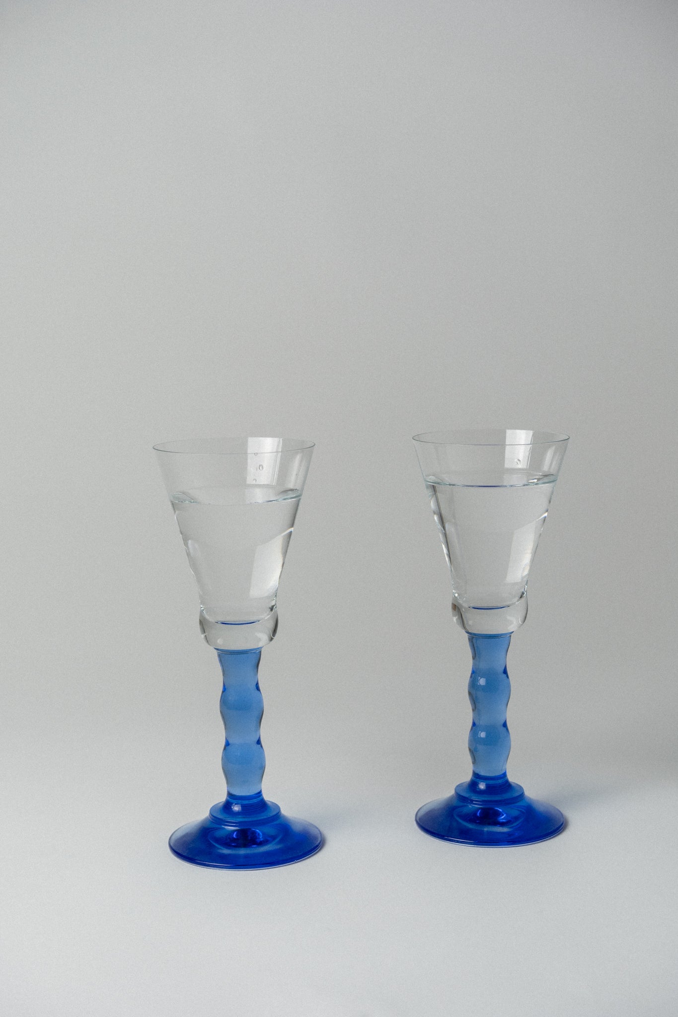 Blue Bubble Stemmed Wine Glasses