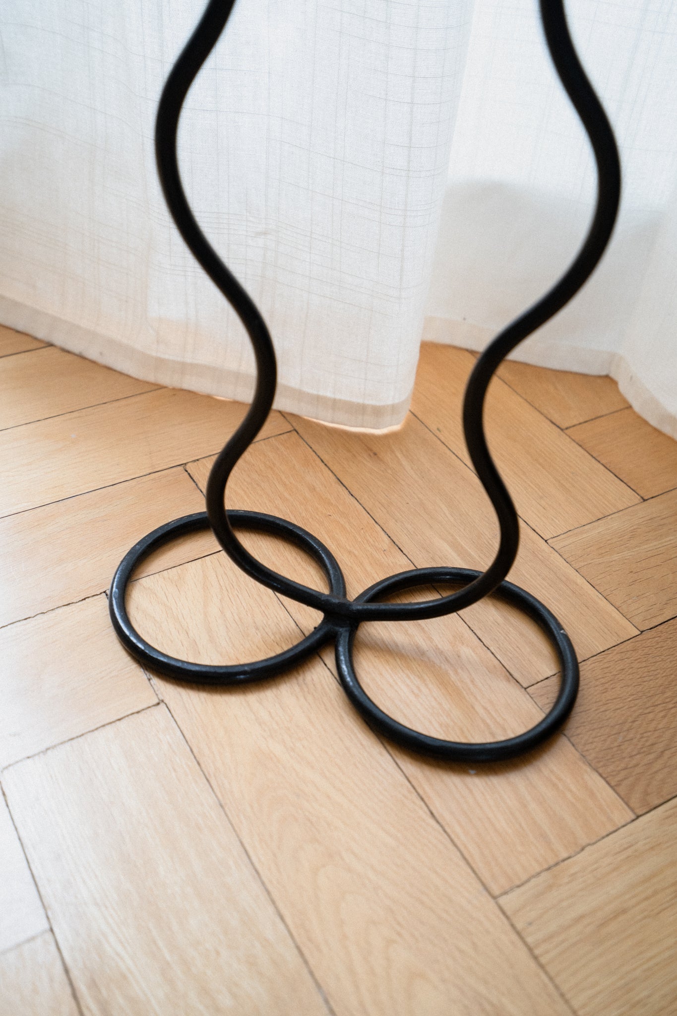 Wavy Floor Candle Stand