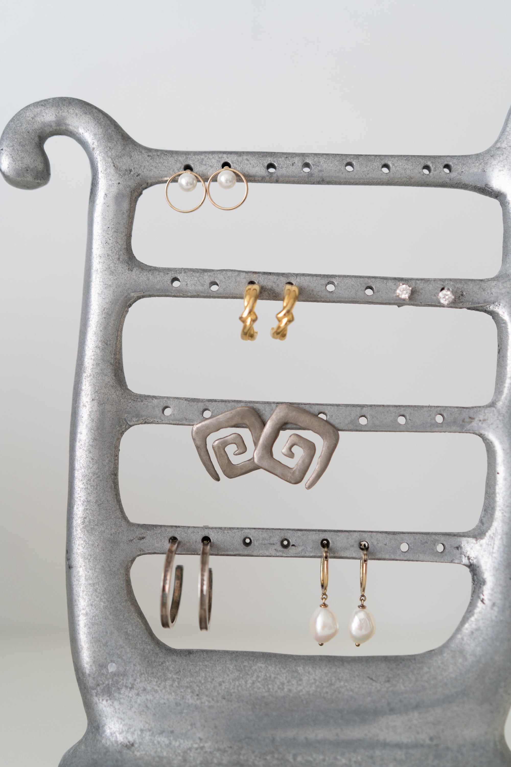 Aluminum Harp Earring Holder