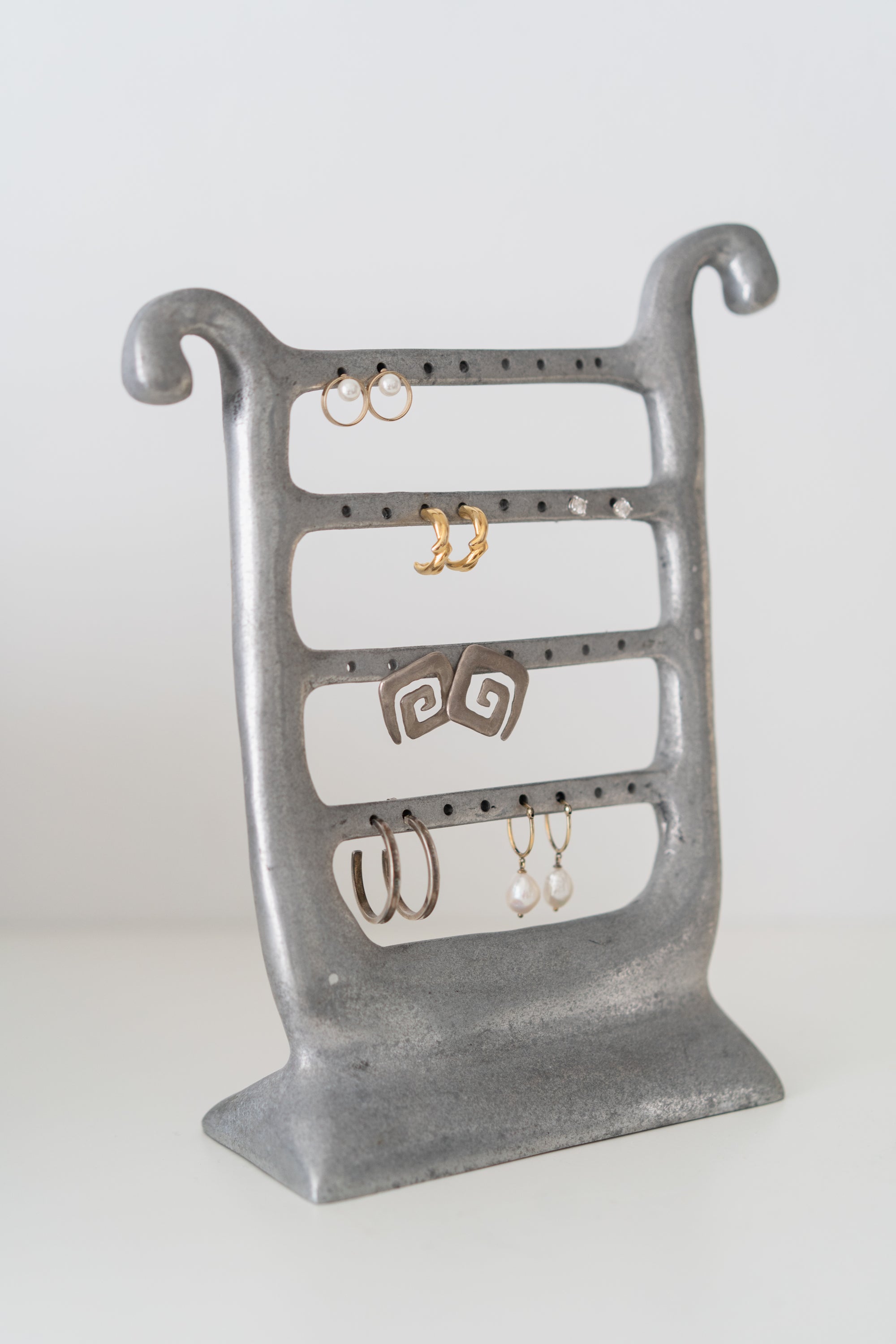 Aluminum Harp Earring Holder