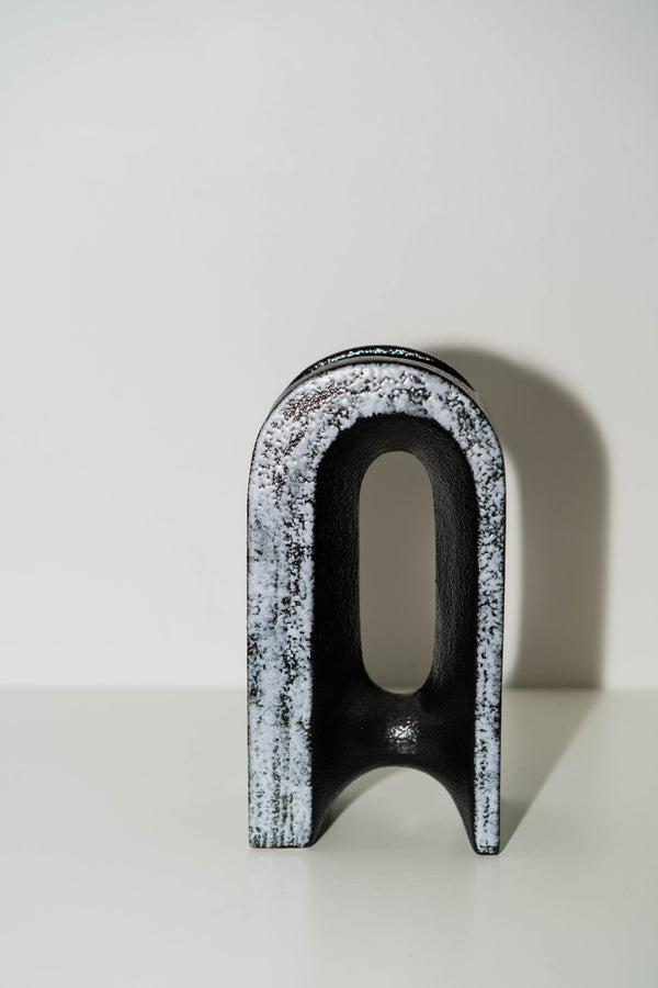 Black Ceramic Ikebana Vase