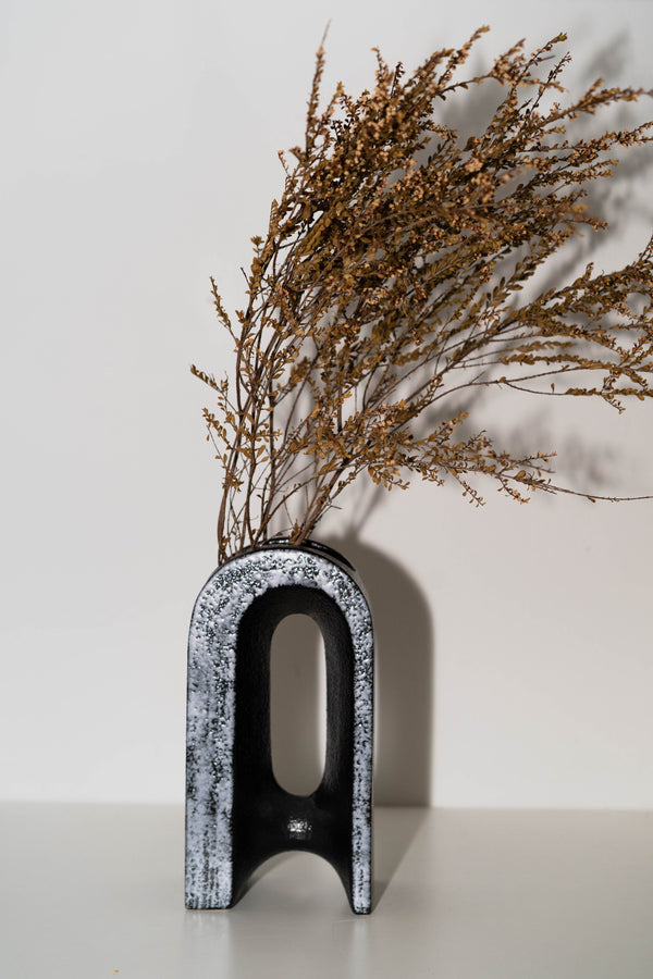 Black Ceramic Ikebana Vase