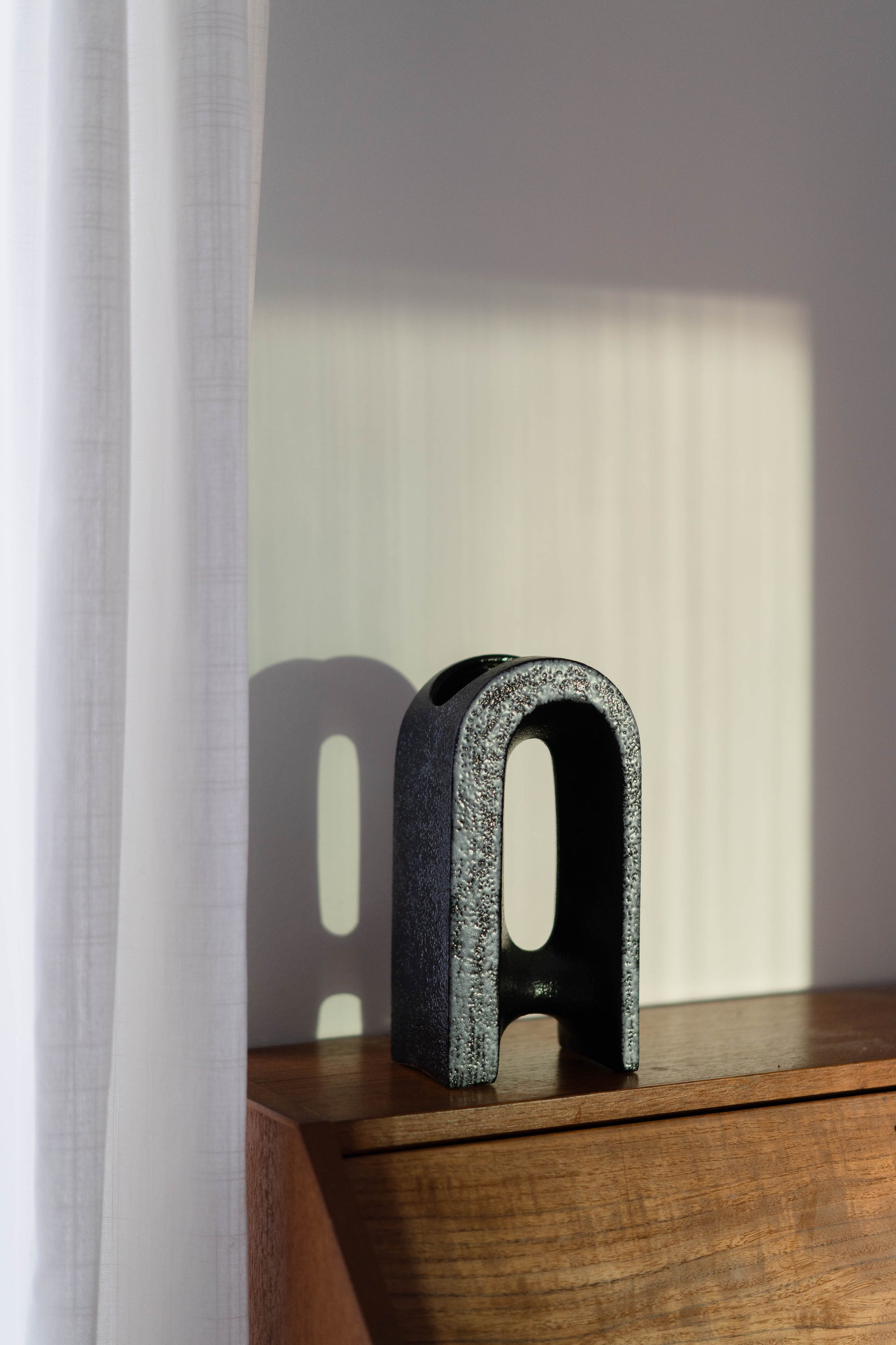 Black Ceramic Ikebana Vase