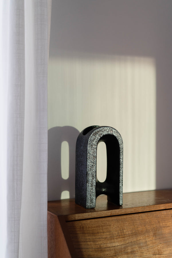 Black Ceramic Ikebana Vase