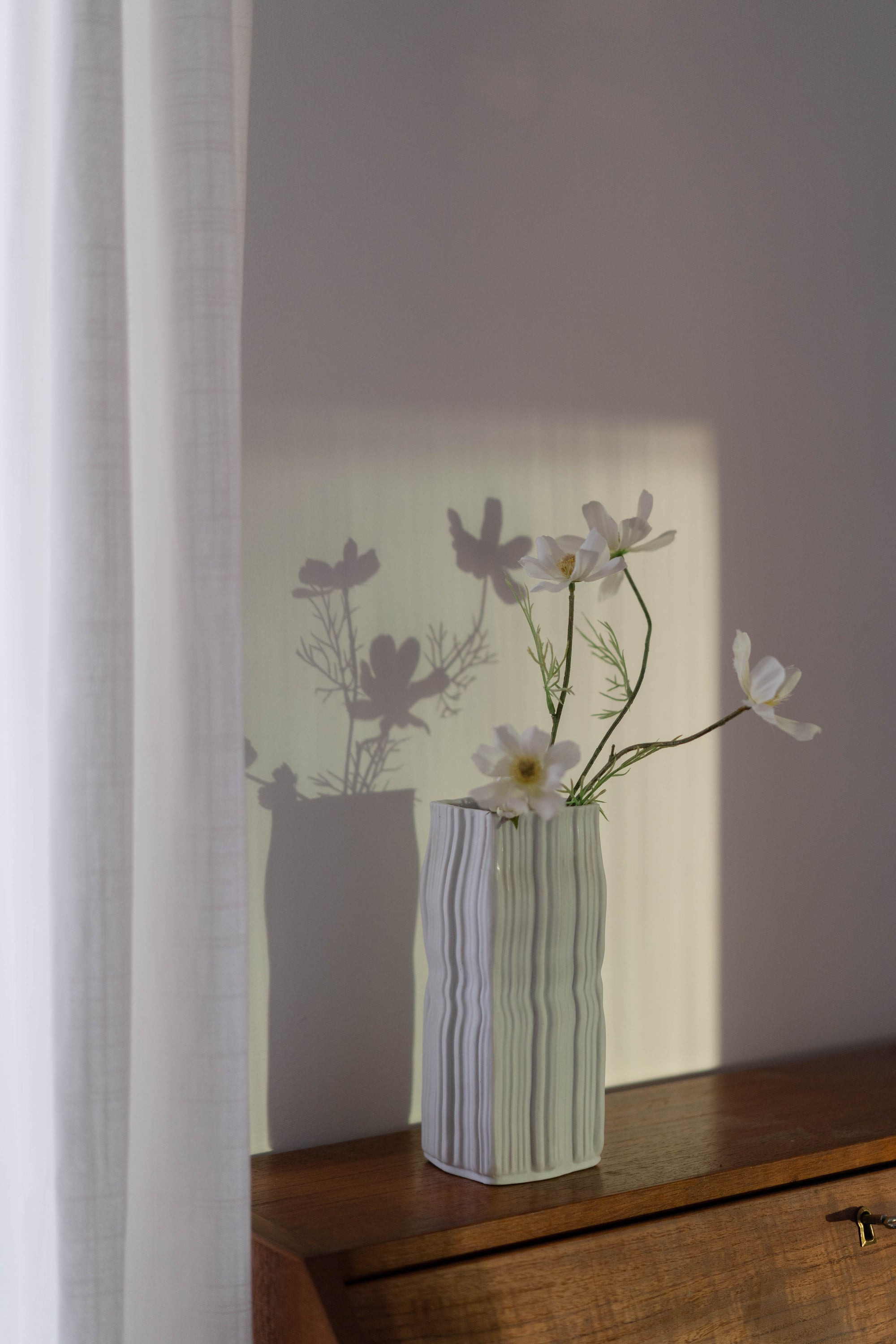 Porcelain Rippled Vase