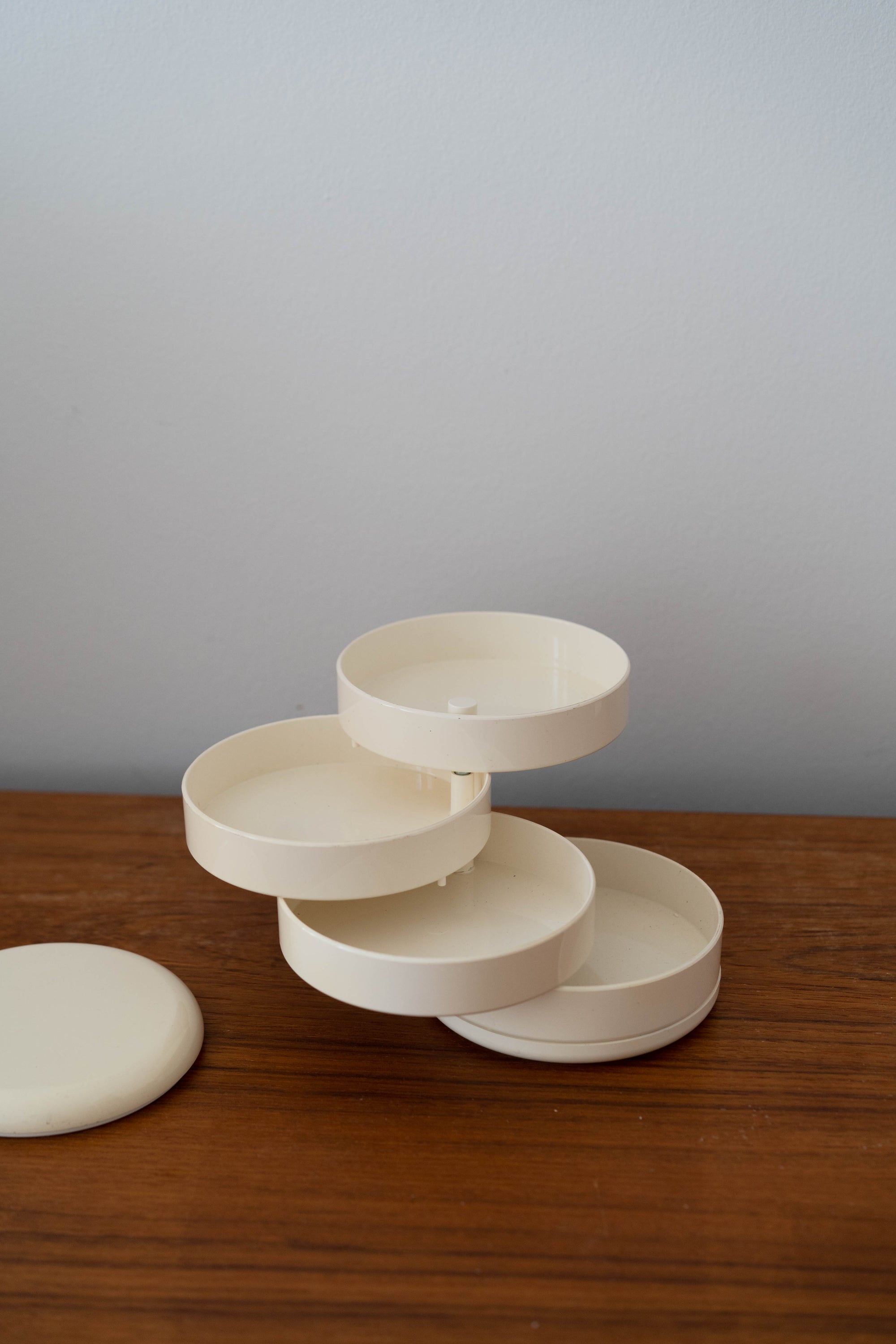 Cream Interdesign Swivel Organizer