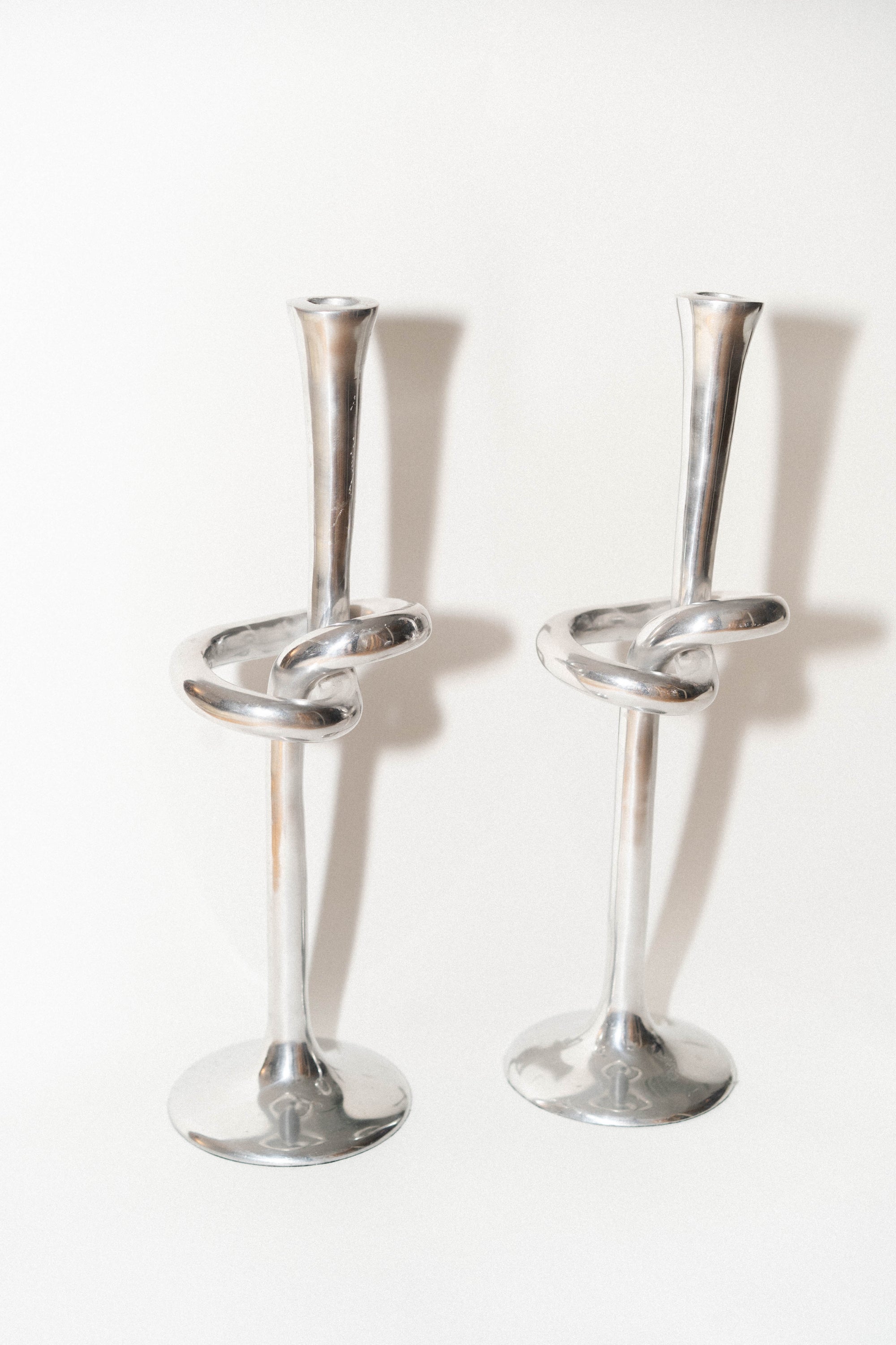 Aluminum Knot Candle Holder Set
