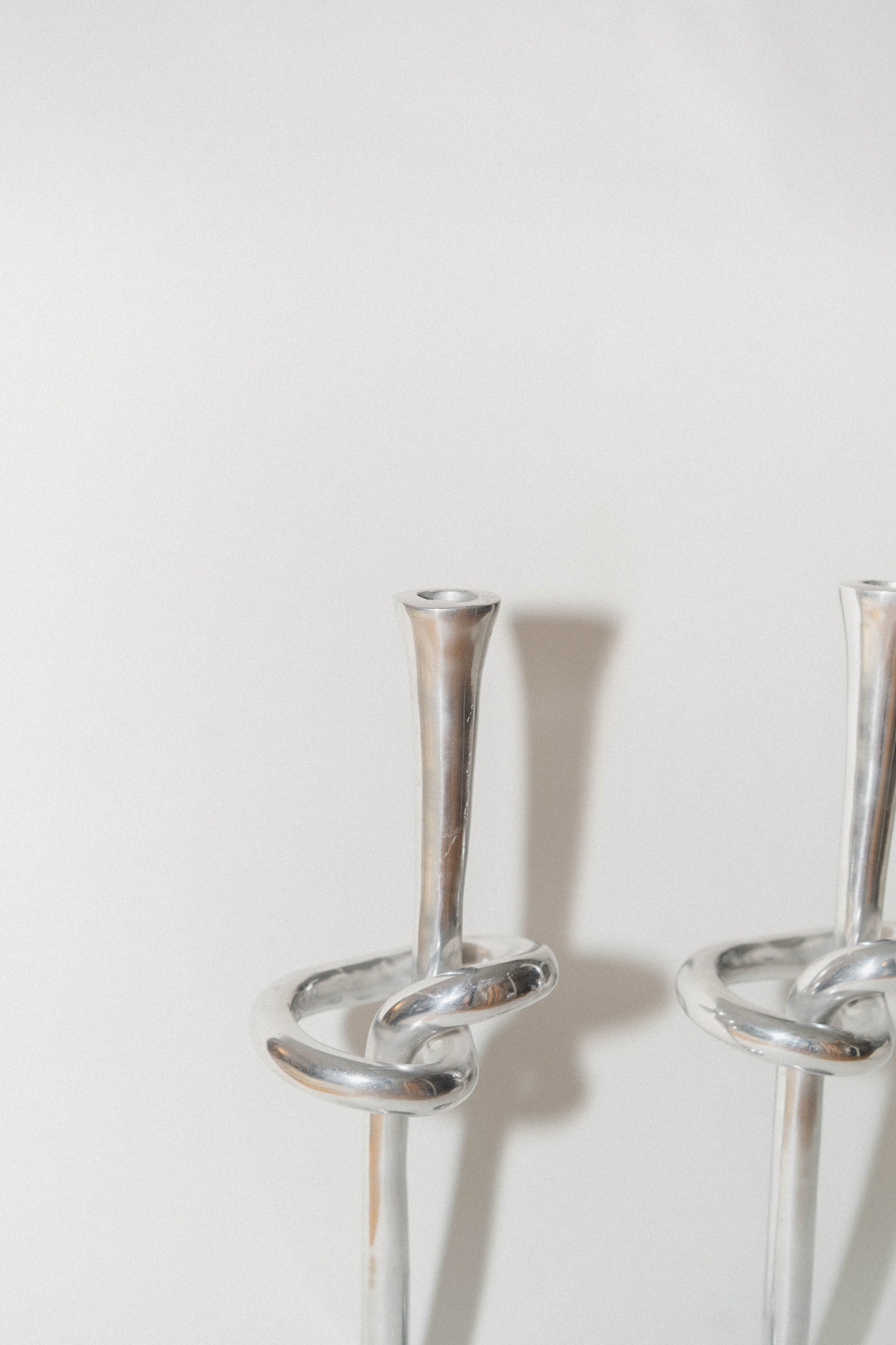 Aluminum Knot Candle Holder Set