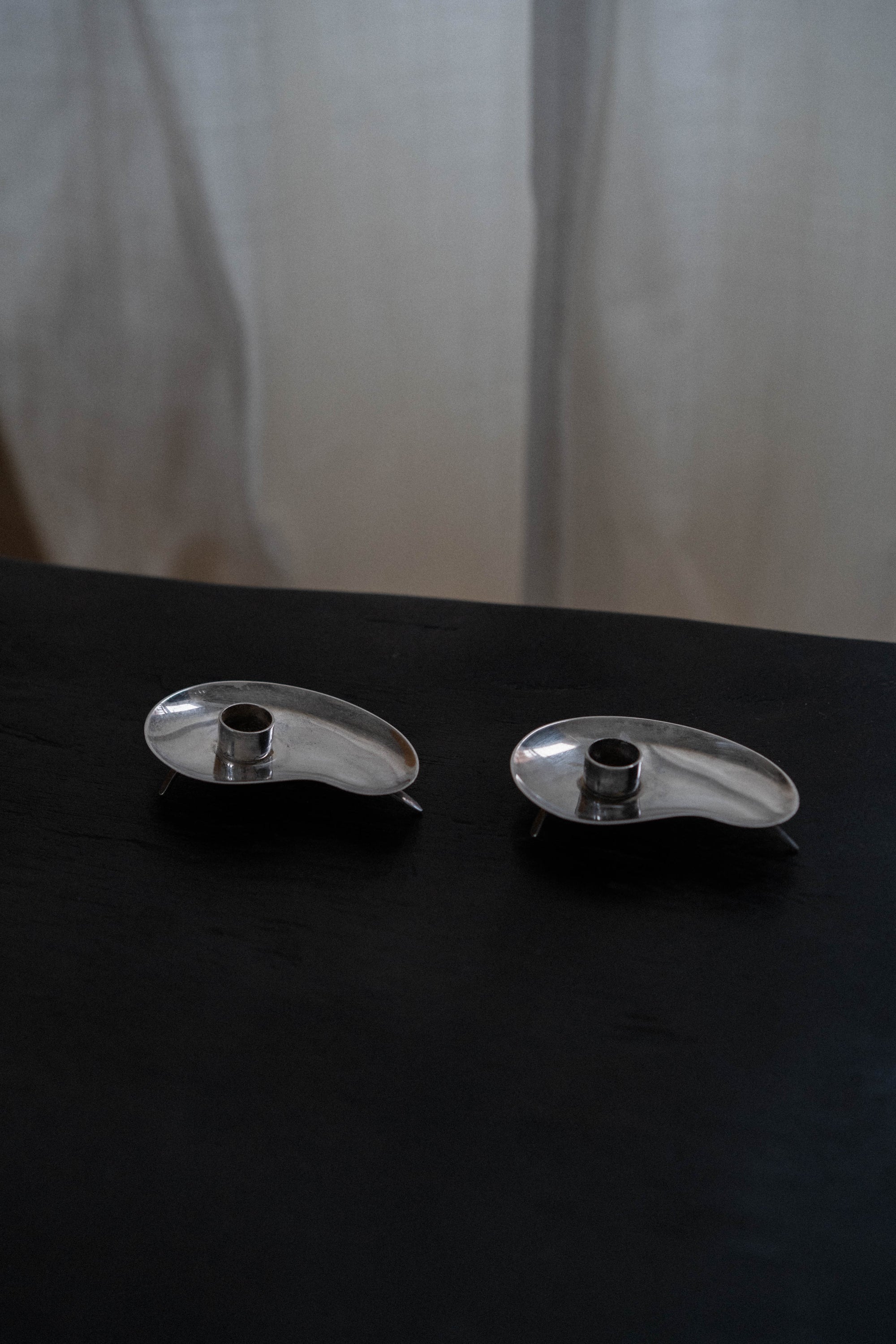 Kidney Bean Shaped Candle Holder Set