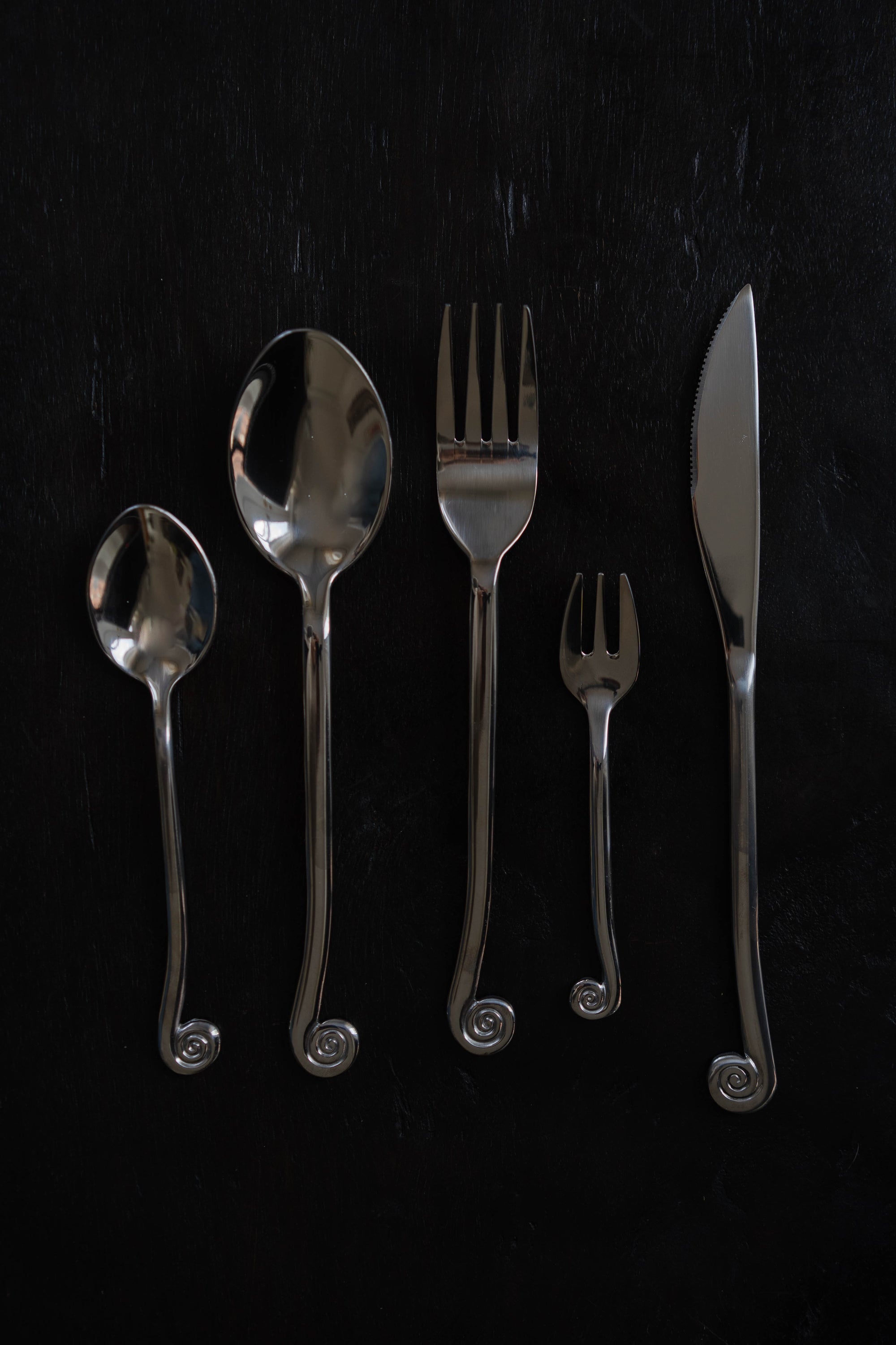 Spiral Flatware Set