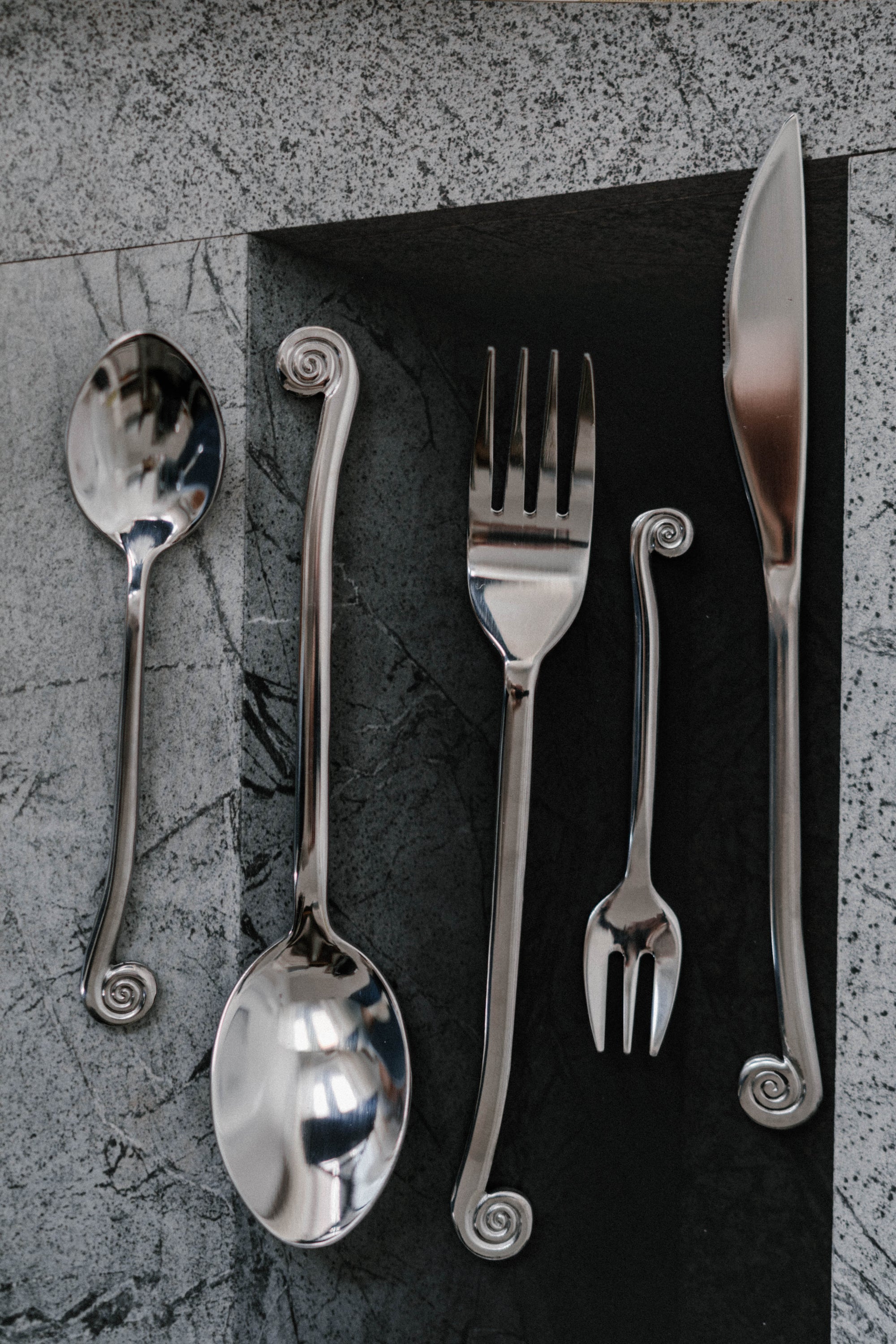 Spiral Flatware Set