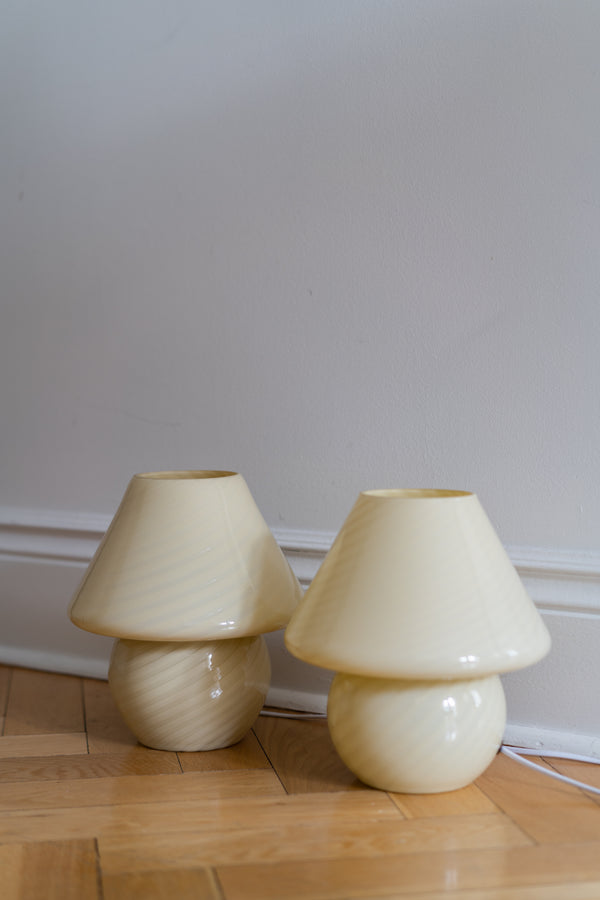 Yellow Swirl Murano Mushroom Lamp