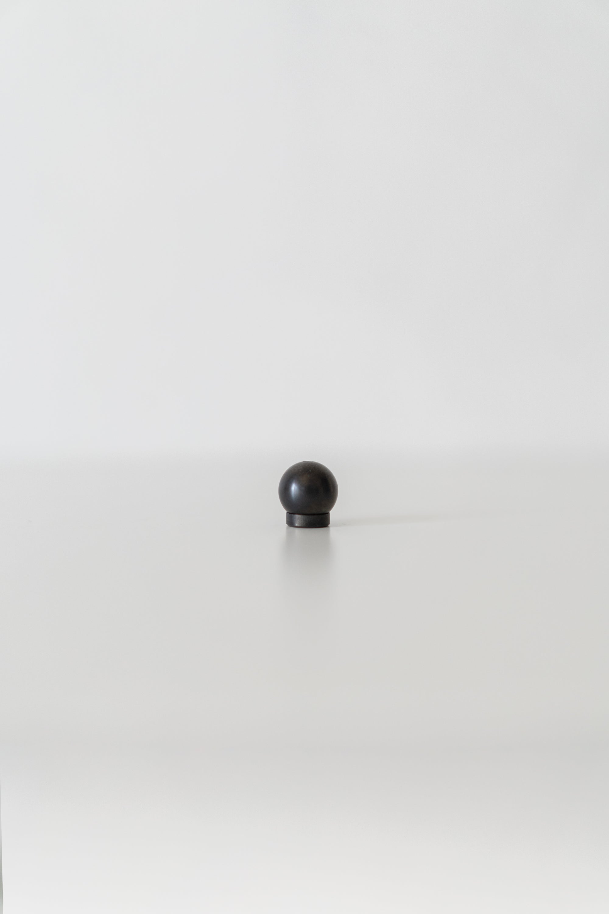 Ball incense holder